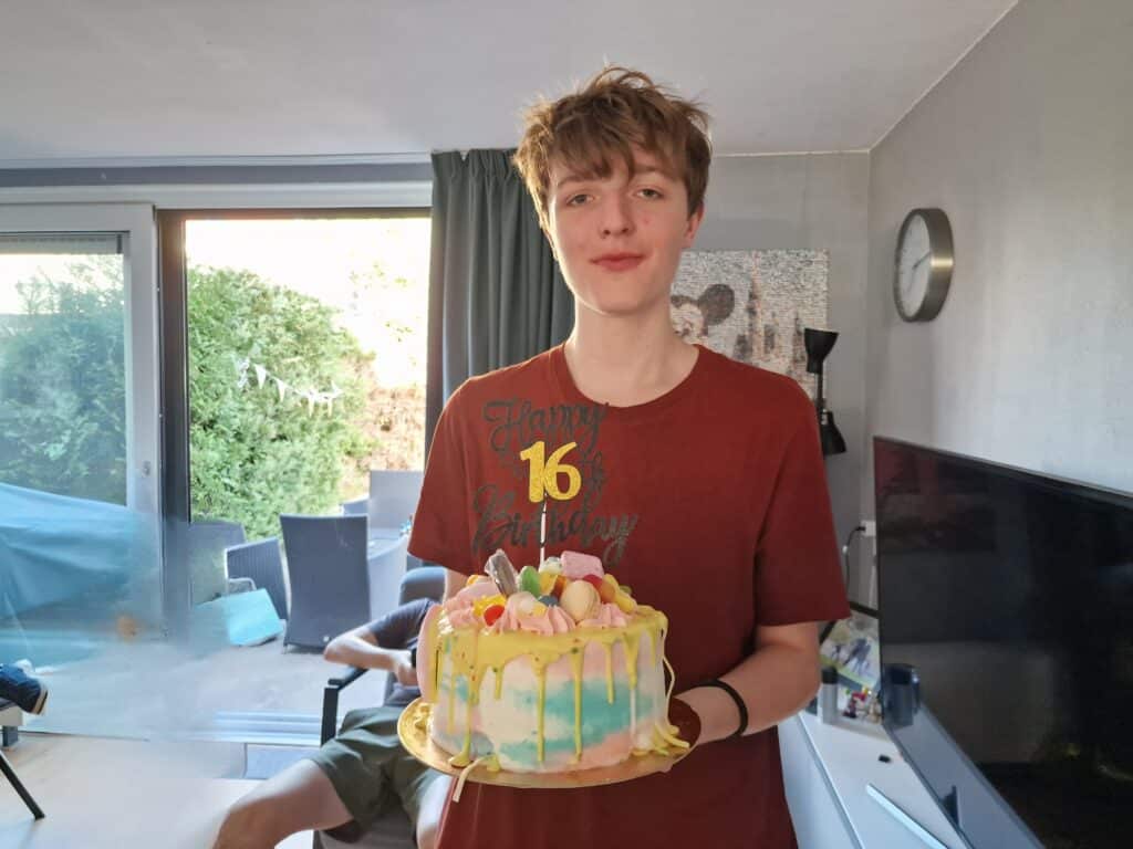 De Surprise party voor de 16e verjaardag van mijn zoon